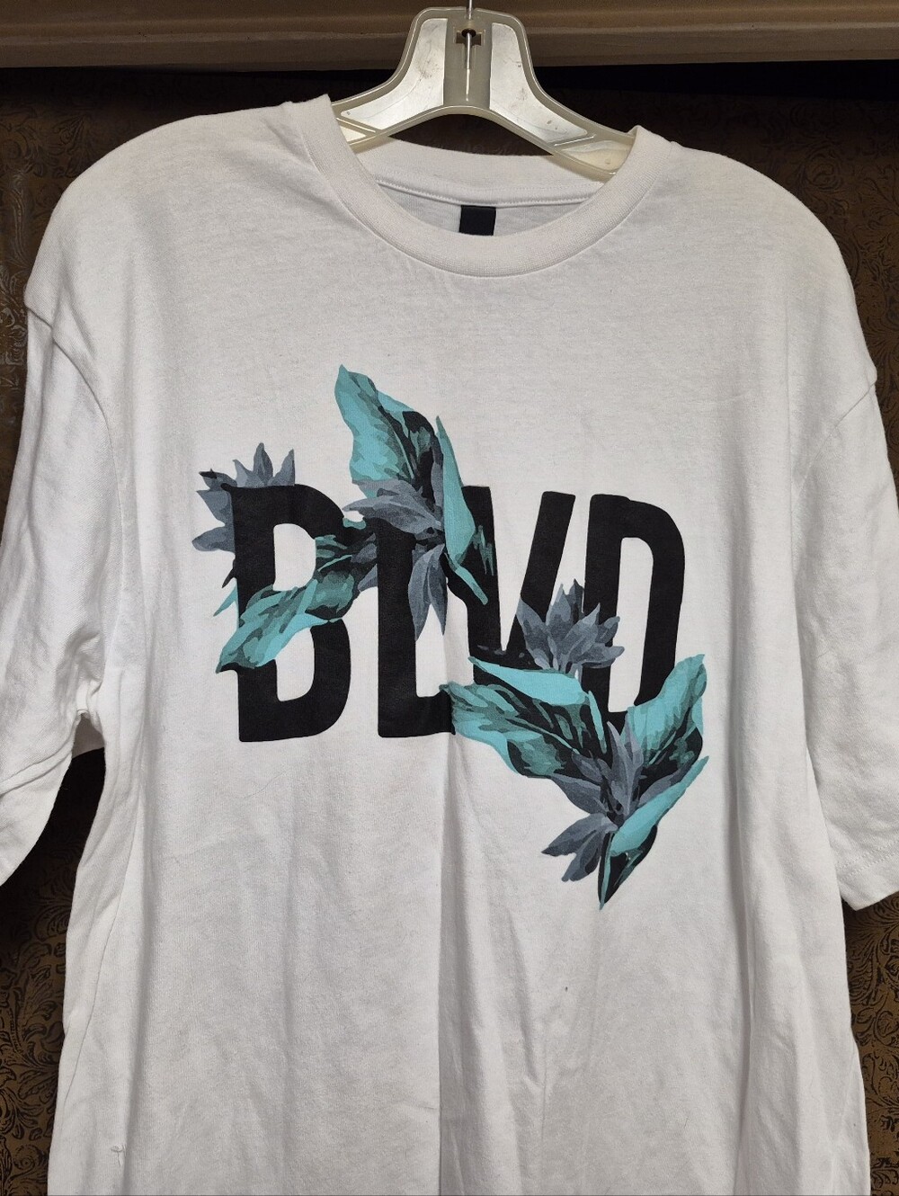 BLVD White T-Shirt with Blue Leaf Graphic